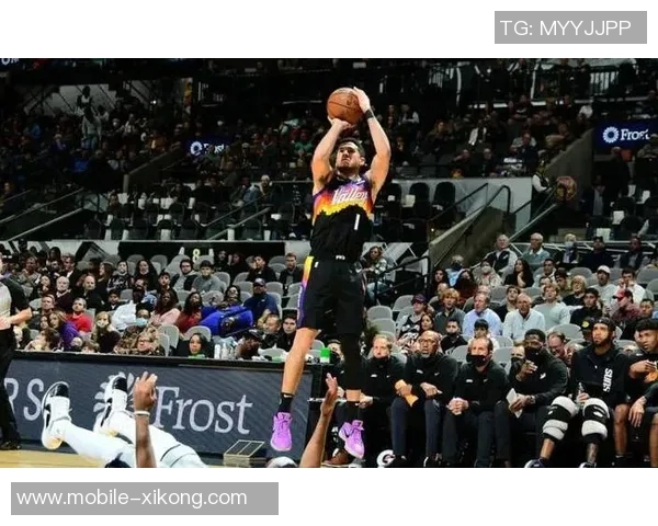 30天30队太阳队的布克与科比的篮球哲学碰撞与启示 30天30队太阳队的布克与科比的篮球哲学碰撞与启示