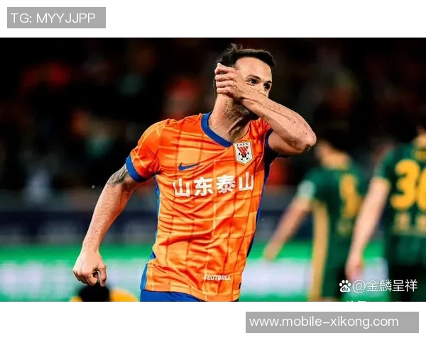 浙江队近三次中超对阵泰山遭遇惨败每场至少失三球的尴尬纪录