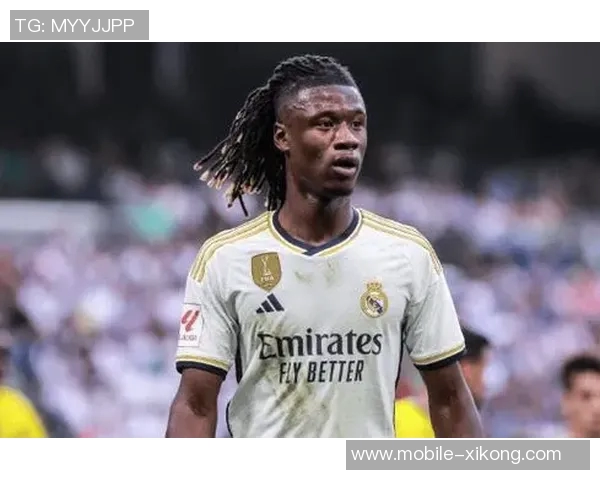 卡马文加或将转型左后卫应对法国中场竞争激烈局面