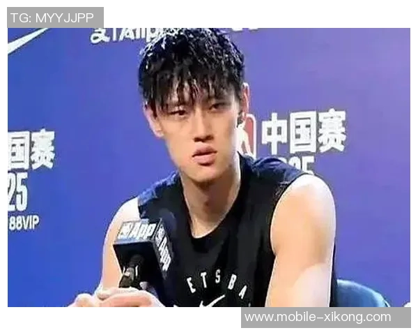 媒体人分析曾凡博表现称教练未设投篮战术需时间适应比赛节奏