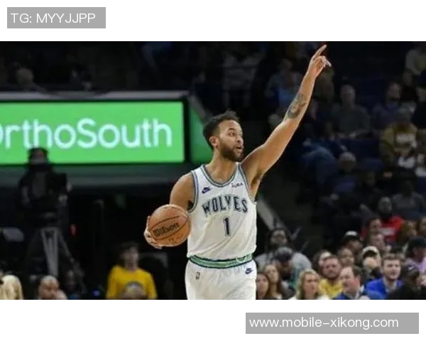 邓利维谈库明加续约事件称训练营内未见任何影响