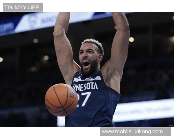 戈贝尔半场表现抢眼7投6中斩获12分7篮板1盖帽多次快攻扣篮展现实力 戈贝尔半场表现抢眼7投6中斩获12分7篮板1盖帽多次快攻扣篮展现实力